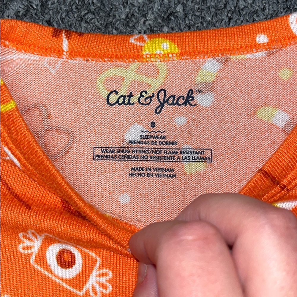 Cat & Jack Halloween Pajama Set - Picture 4 of 9